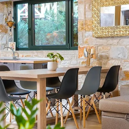 Kastro Stone House Dom wakacyjny *