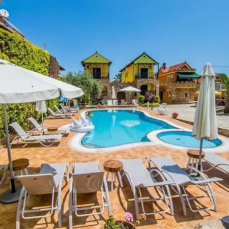 Kastro Stone House *